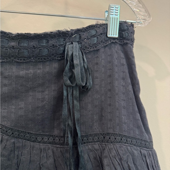 LOVESHACK FANCY MINI SKIRT - Picture 5 of 5